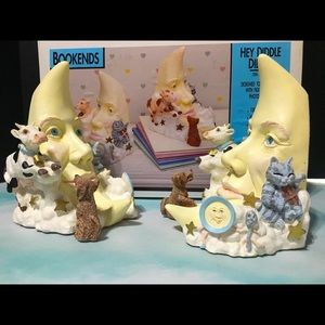 MOON NURSERY BOOKENDS HEY DIDDLE DIDDLE 90s